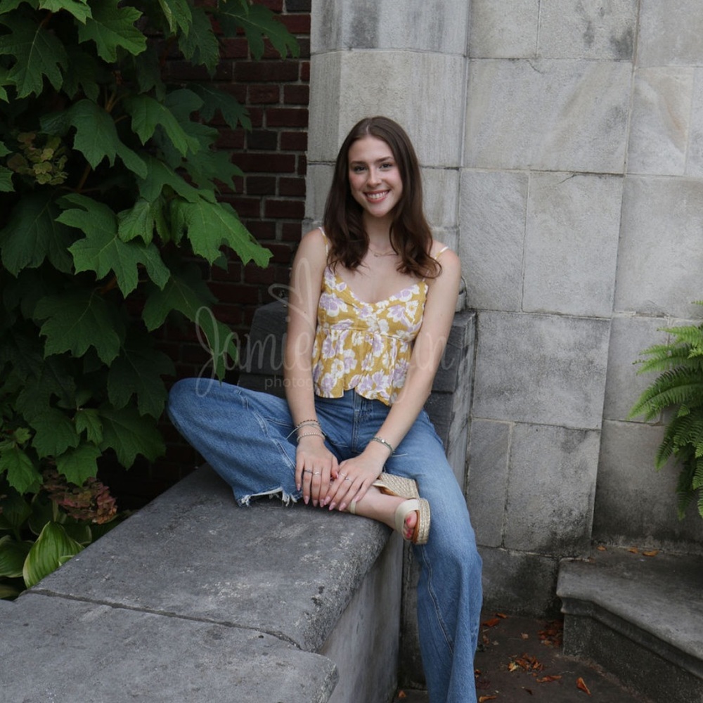 Meet your Posher, Abby